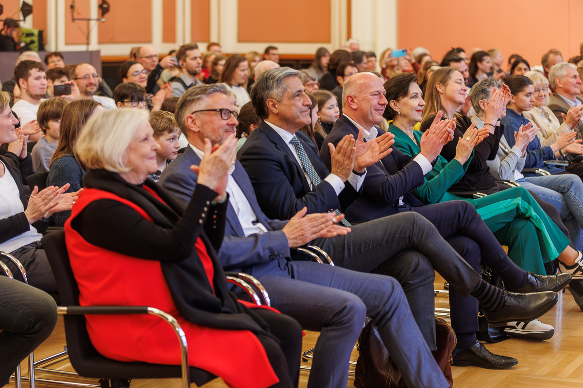 Germany, Berlin, 2024/03/01Buddies for Peace Preisverleihung 2024, Bürgerstiftung Berlin(Photo by Jule Halsinger)