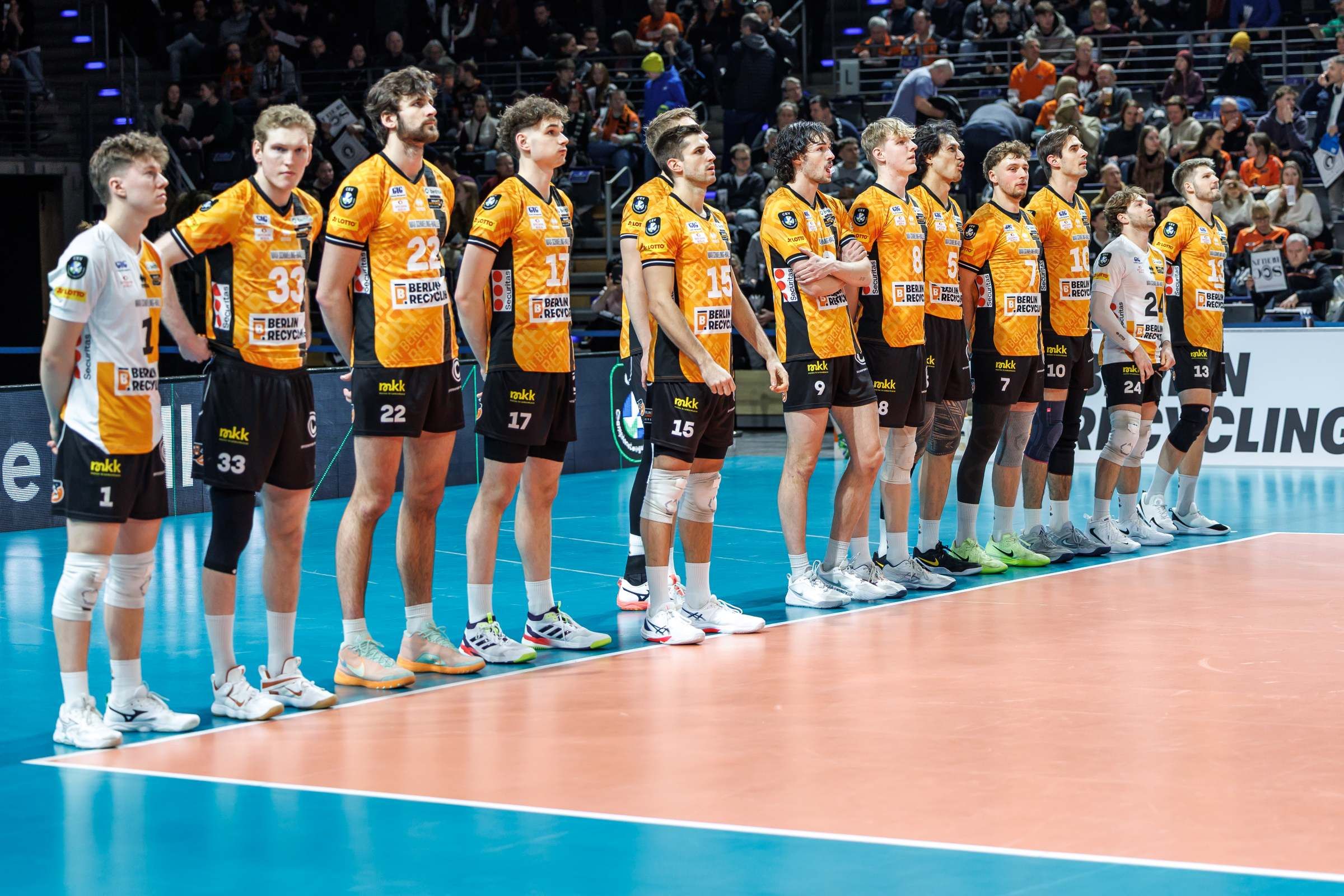 Fotos: Pressefoto Gora, Niklas Köppen