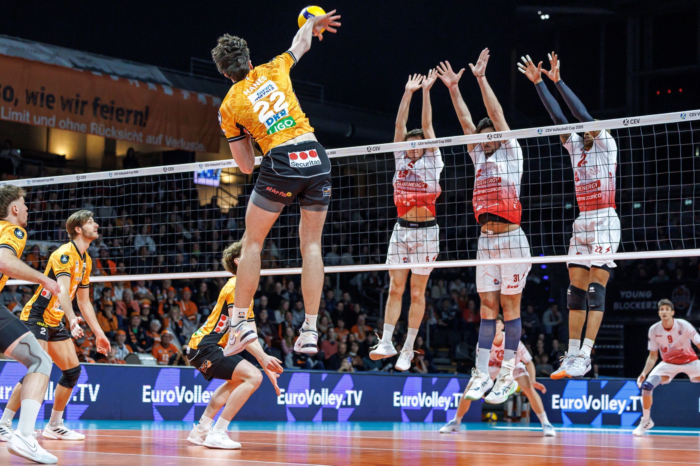 Fotos: Pressefoto Gora